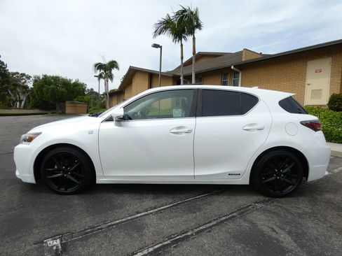 Used 2015 Lexus CT 200h image 15