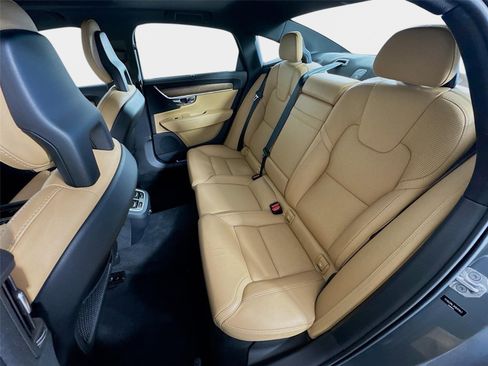 Used 2017 Volvo S90 T6 Inscription w/ Vision Package AWD/4WD image 23