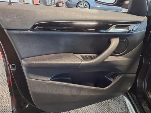 Used 2019 BMW X1 xDrive28i w/ Convenience Package AWD/4WD image 16