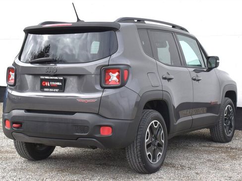 Used 2016 Jeep Renegade Trailhawk w/ Premium Trailhawk Package AWD/4WD image 5