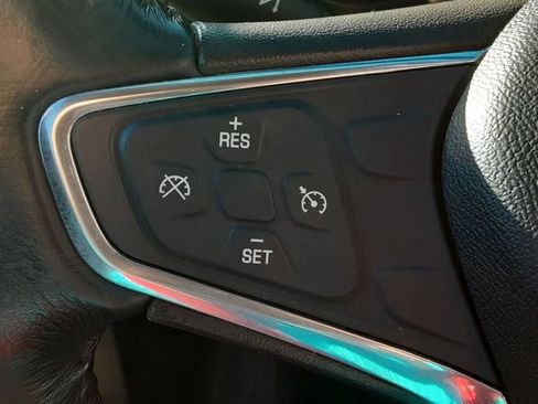 Used 2019 Chevrolet Equinox LT image 17