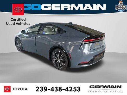 Used 2024 Toyota Prius XLE FWD image 3