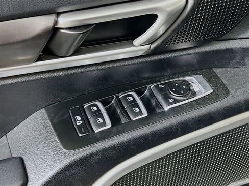 Used 2023 Kia Telluride S image 30