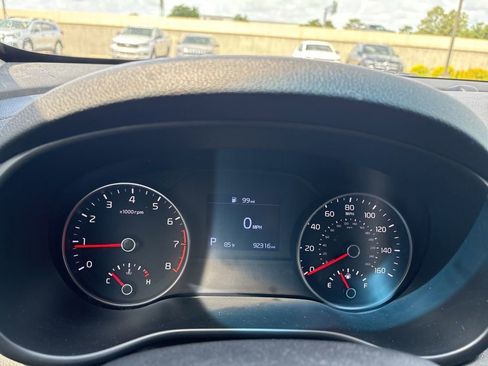 Used 2020 Kia Sportage LX FWD image 16
