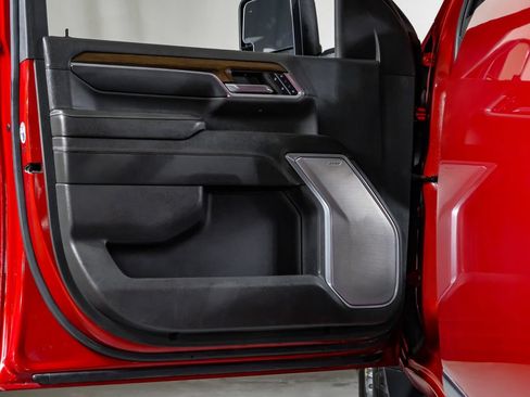 Used 2024 Chevrolet Silverado 2500 High Country w/ Technology Package AWD/4WD image 34