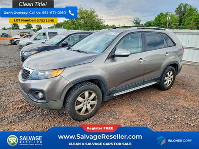 Used 2013 Kia Sorento LX w/ Convenience Pkg