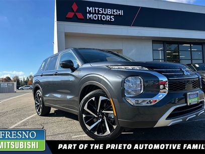 New 2025 Mitsubishi Outlander SE