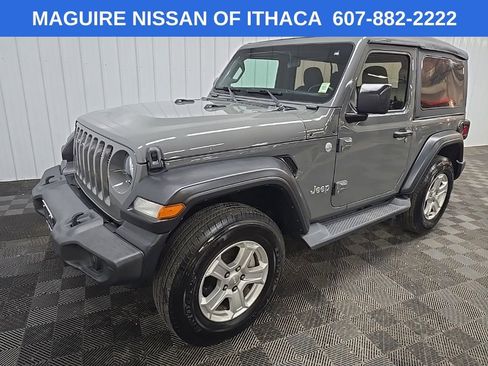 Used 2019 Jeep Wrangler Sport AWD/4WD image 8