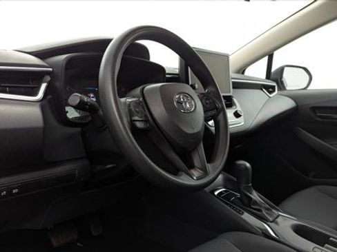 Used 2024 Toyota Corolla LE FWD image 23