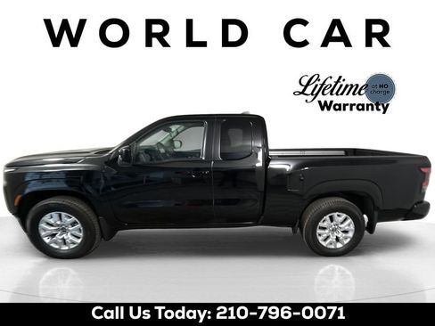 Used 2024 Nissan Frontier SV w/ SV Convenience Package image 12