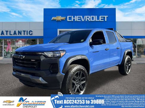 Certified 2025 Chevrolet Colorado Trail Boss w/ Midnight Edition image 1