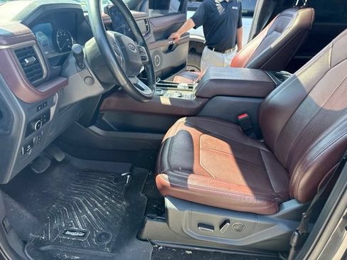 Used 2024 Ford Expedition Max Limited AWD/4WD image 9