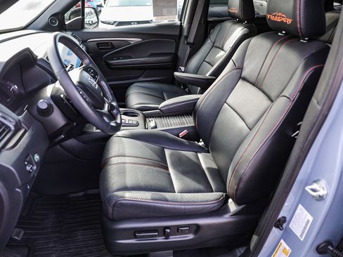 Certified 2023 Honda Passport TrailSport image 9