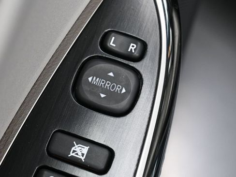 Certified 2016 Toyota Avalon Limited w/ Toyota Safety Sense Package FWD image 12