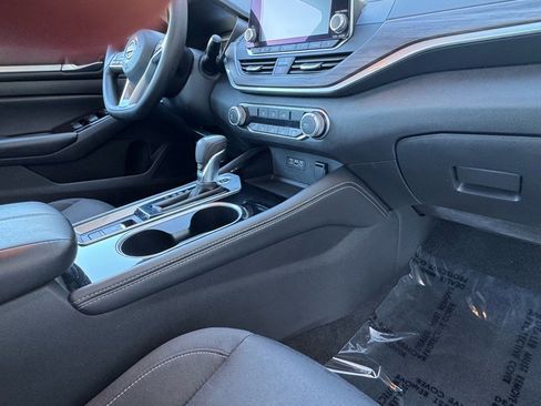 Used 2023 Nissan Altima 2.5 SV image 28