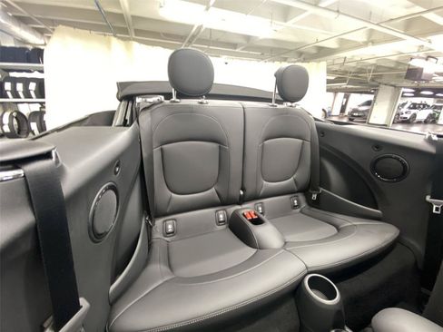 Used 2024 MINI Cooper S FWD image 29