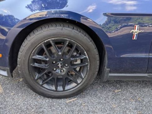 Used 2012 Ford Mustang Premium image 9