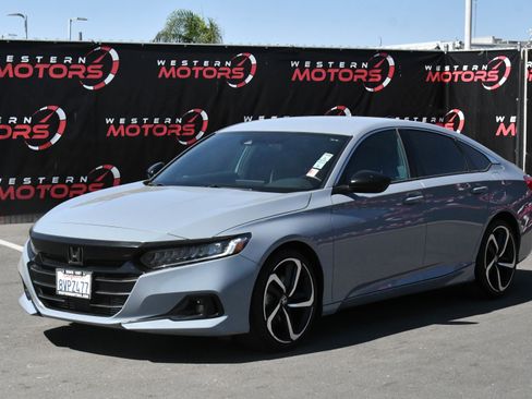 Used 2021 Honda Accord Sport image 3