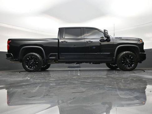 Used 2025 Chevrolet Silverado 2500 High Country w/ High Country Premium Package AWD/4WD image 26