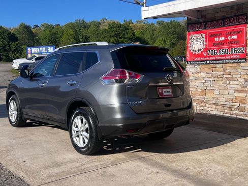 Used 2015 Nissan Rogue SV w/ SV Moonroof Package image 4