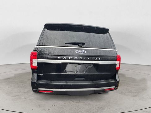 Used 2022 Ford Expedition XLT AWD/4WD image 4