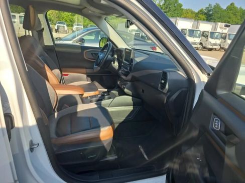 Used 2023 Ford Bronco Sport Outer Banks w/ Tech Package AWD/4WD image 9
