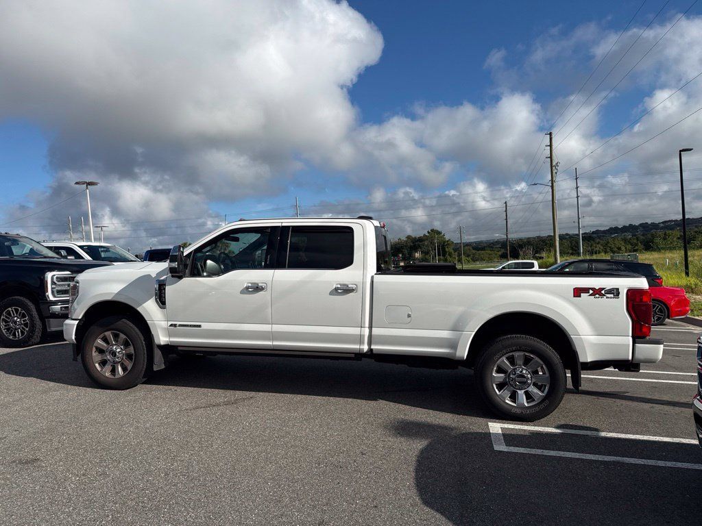 Used 2022 Ford F250 Platinum w/ FX4 Off-Road Package AWD/4WD image 4