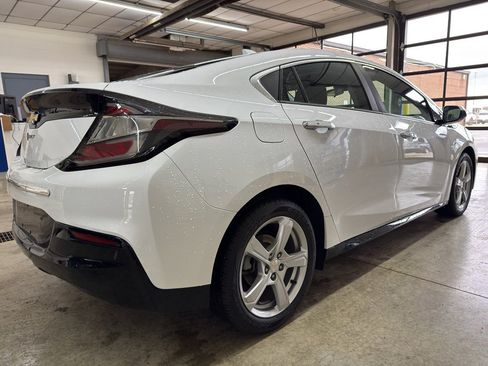 Used 2019 Chevrolet Volt LT image 4