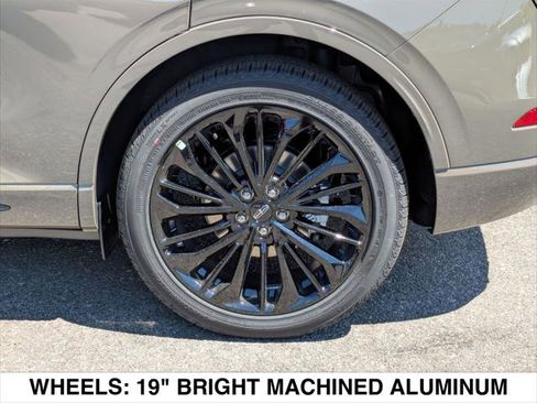 New 2025 Lincoln Corsair Grand Touring w/ Jet Appearance Package image 6