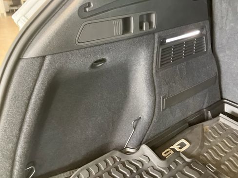 Used 2023 Audi Q5 2.0T Prestige w/ Prestige Package image 33