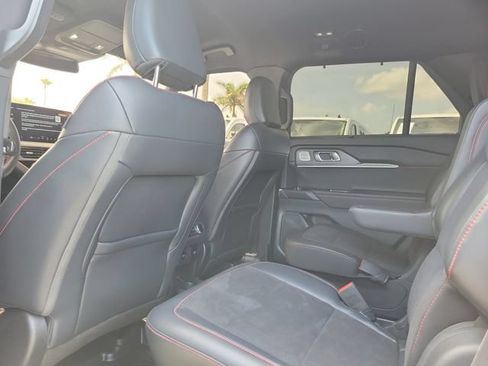 Used 2025 Ford Explorer ST RWD image 12