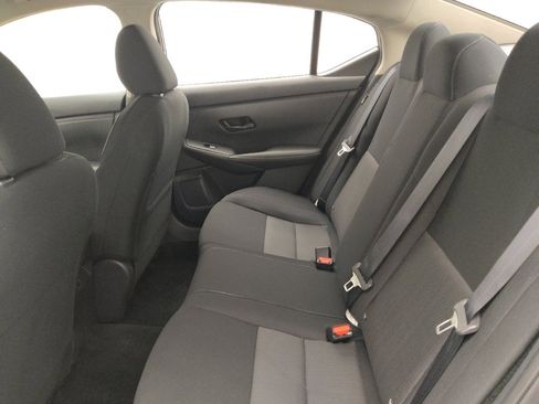 Used 2025 Nissan Sentra SV image 18