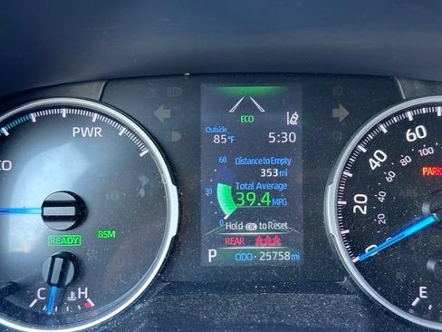 Used 2021 Toyota RAV4 LE AWD/4WD image 13