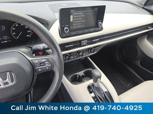 Certified 2024 Honda HR-V LX image 29
