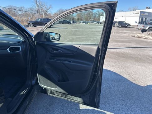 Used 2019 Chevrolet Equinox LT image 15