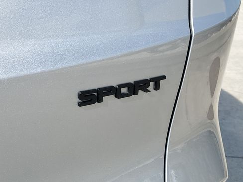 Used 2024 Honda CR-V Sport-L image 11