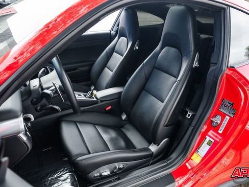 Used 2014 Porsche 911 Carrera 4 image 4