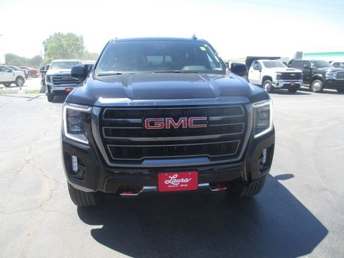 Used 2022 GMC Yukon AT4 AWD/4WD image 14