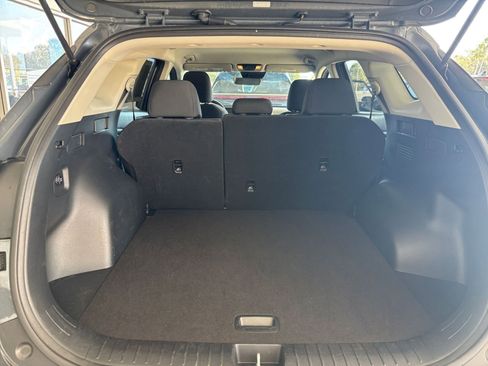 Used 2025 Kia Sportage LX image 31