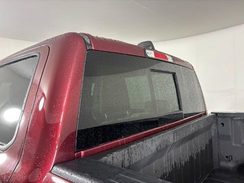 Used 2019 RAM 1500 Laramie AWD/4WD image 28