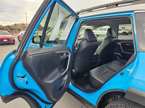 Used 2019 Toyota RAV4 Adventure image 16
