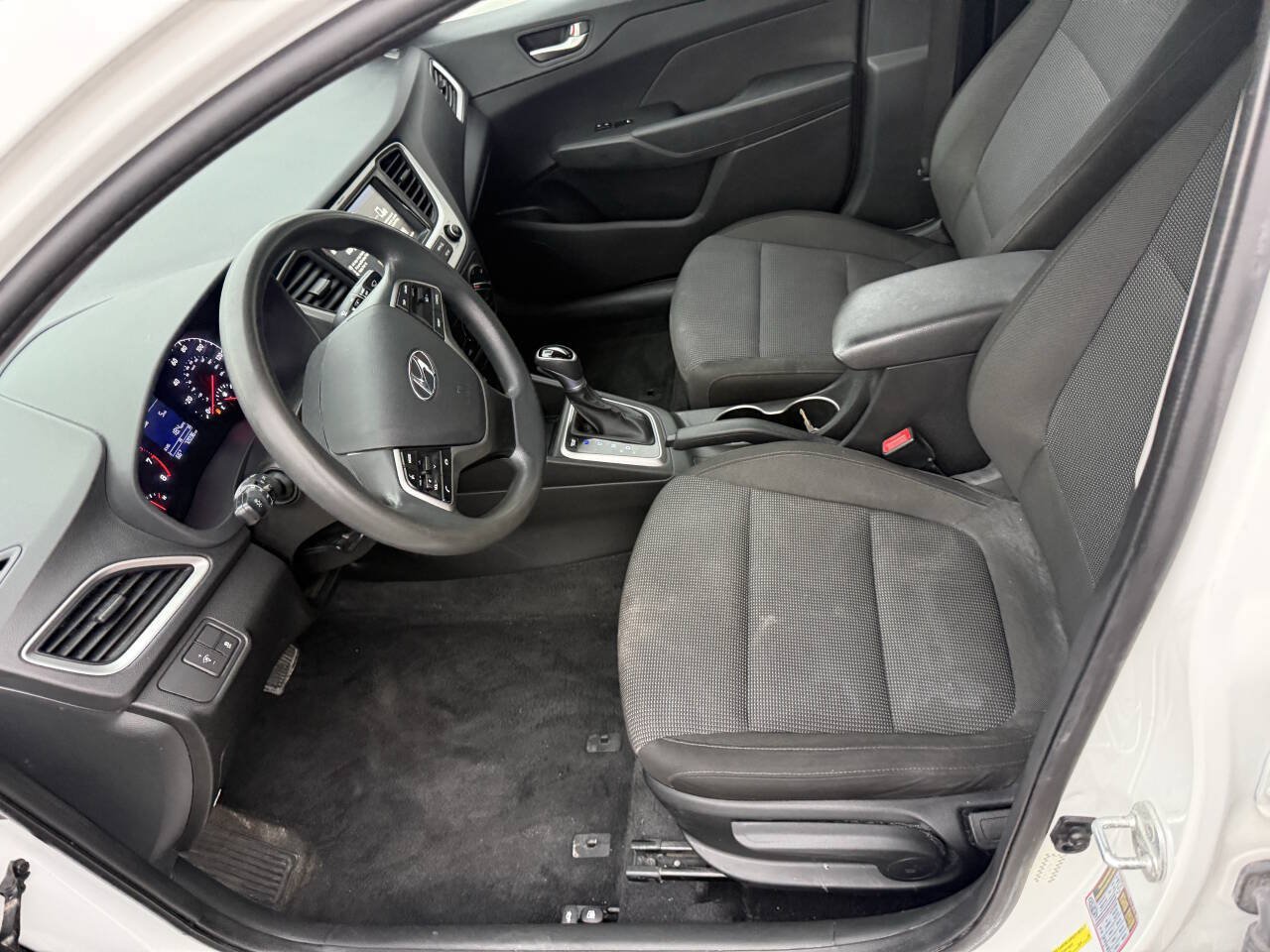 Used 2021 Hyundai Accent SEL FWD image 21