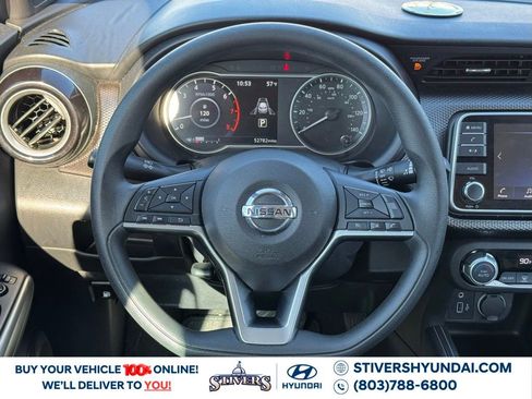 Used 2020 Nissan Kicks SV image 23