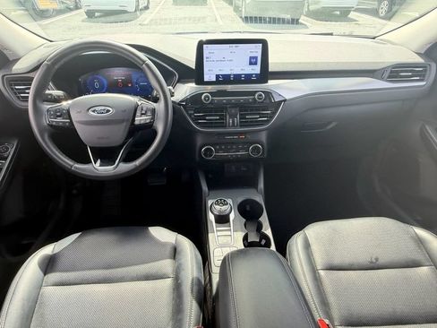 Used 2022 Ford Escape Titanium AWD/4WD image 13