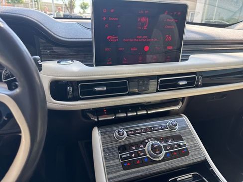 Used 2021 Lincoln Aviator Black Label w/ Dynamic Handling Package AWD/4WD image 16