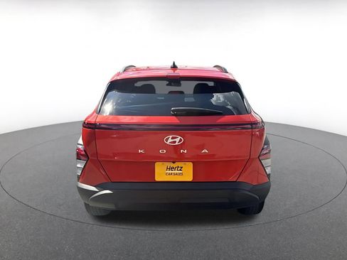 Used 2025 Hyundai Kona SEL image 17