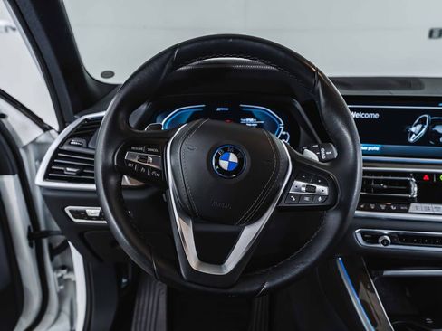 Used 2023 BMW X5 xDrive45e w/ Parking Assistance Package image 23