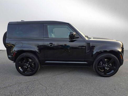 Certified 2024 Land Rover Defender 90 V8 image 6