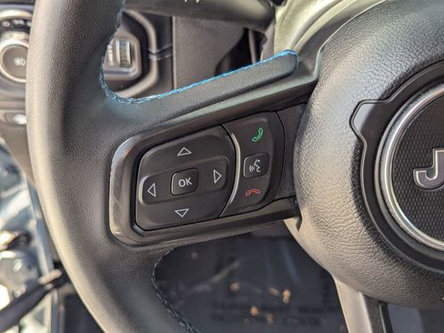 Used 2024 Jeep Wrangler Unlimited Rubicon 4xe image 17