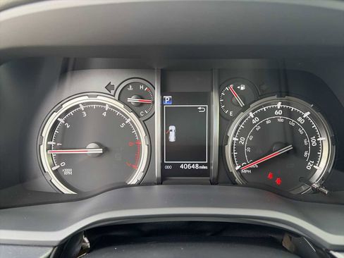 Used 2020 Toyota 4Runner TRD Off-Road Premium image 10